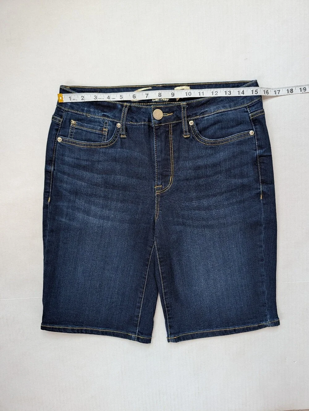 Seven7 Sunset Denim Bermuda Jean Shorts 6 Jackson Blue Pockets